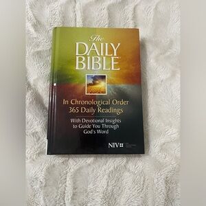 The Daily Bible in Chronological Order